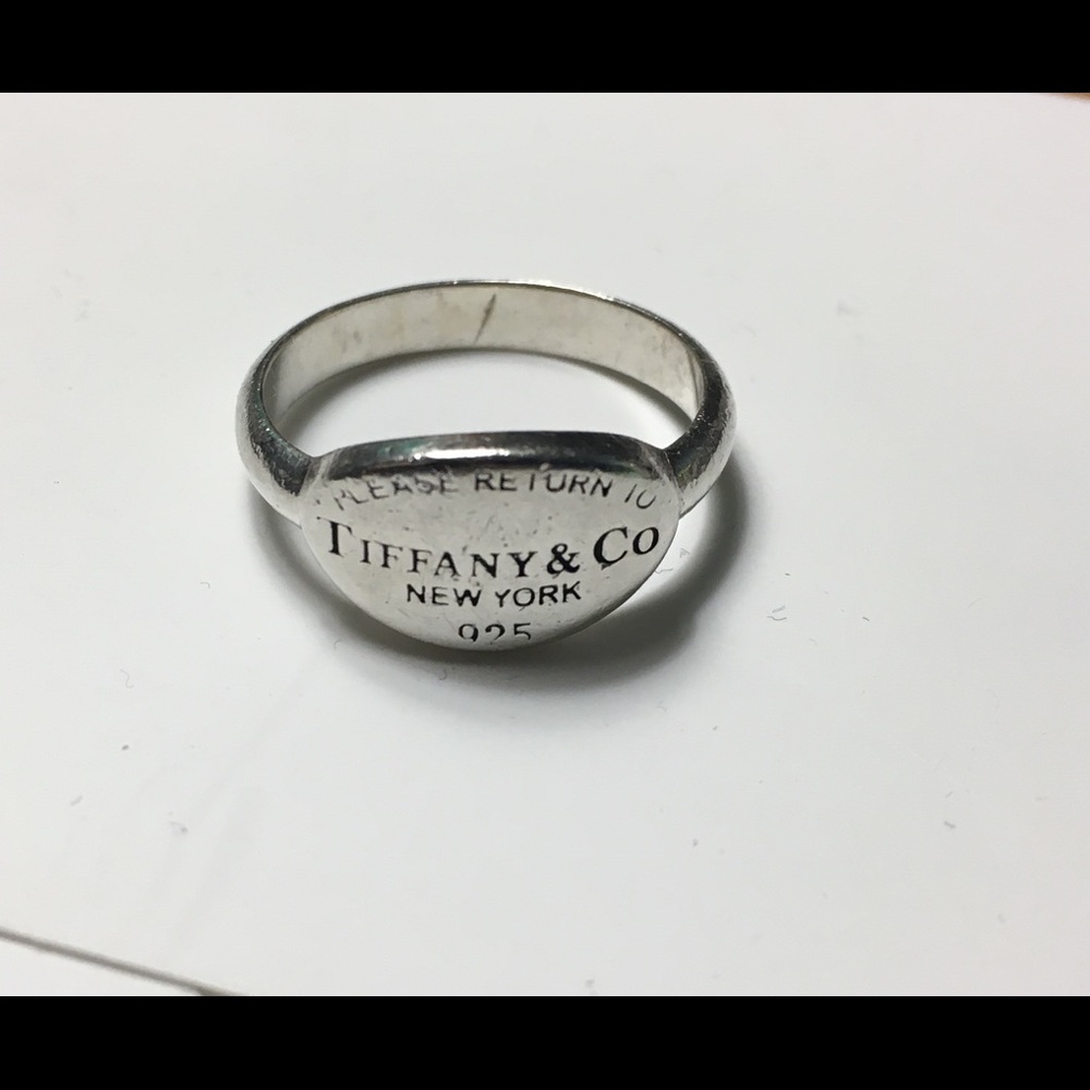 Tiiffany & Co Return To Tiffany's Oval Ring